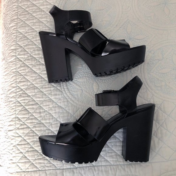 Sophie17 Black Platform Heels - Picture 1 of 5